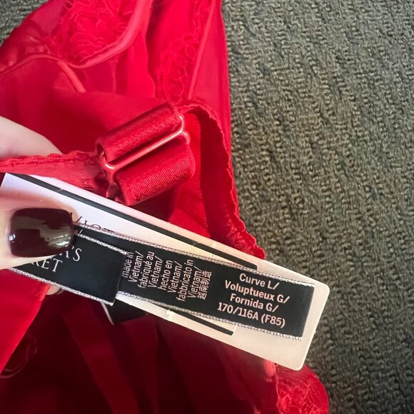 Red Corset - Picture 7 of 7